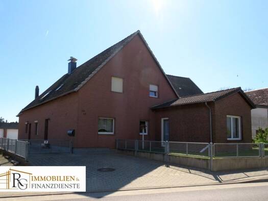 Mehrfamilienhaus zum Kauf 299.000 € 7 Zimmer 225 m² 1.374 m² Grundstück Groß Twülpstedt 38464