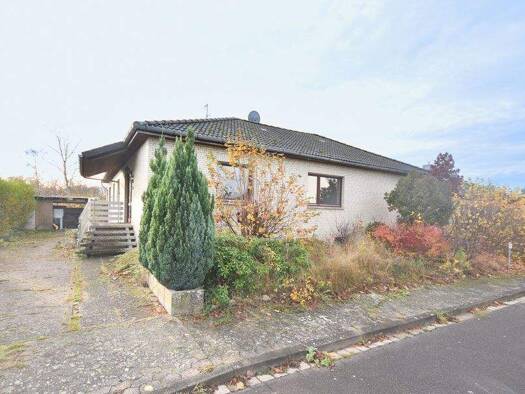 Bungalow zum Kauf 329.000 € 5 Zimmer 151 m² 1.040 m² Grundstück Hillerse Hillerse, Kreis Gifhorn 38543