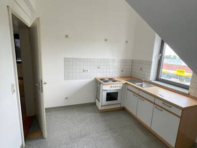 Wohnung zur Miete 450 € 2 Zimmer 51,7 m² Dachgeschoss, 3. Geschoss frei ab sofort Bitterfelder Straße 4 Raguhn Zörbig 06779