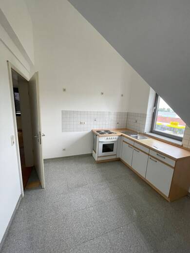 Wohnung zur Miete 450 € 2 Zimmer 51,7 m² Dachgeschoss, 3. Geschoss frei ab sofort Bitterfelder Straße 4 Raguhn Zörbig 06779