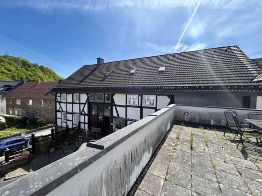 Einfamilienhaus zum Kauf 479.000 € 9 Zimmer 360 m² 2.004 m² Grundstück Braunshausen Hallenberg 59969