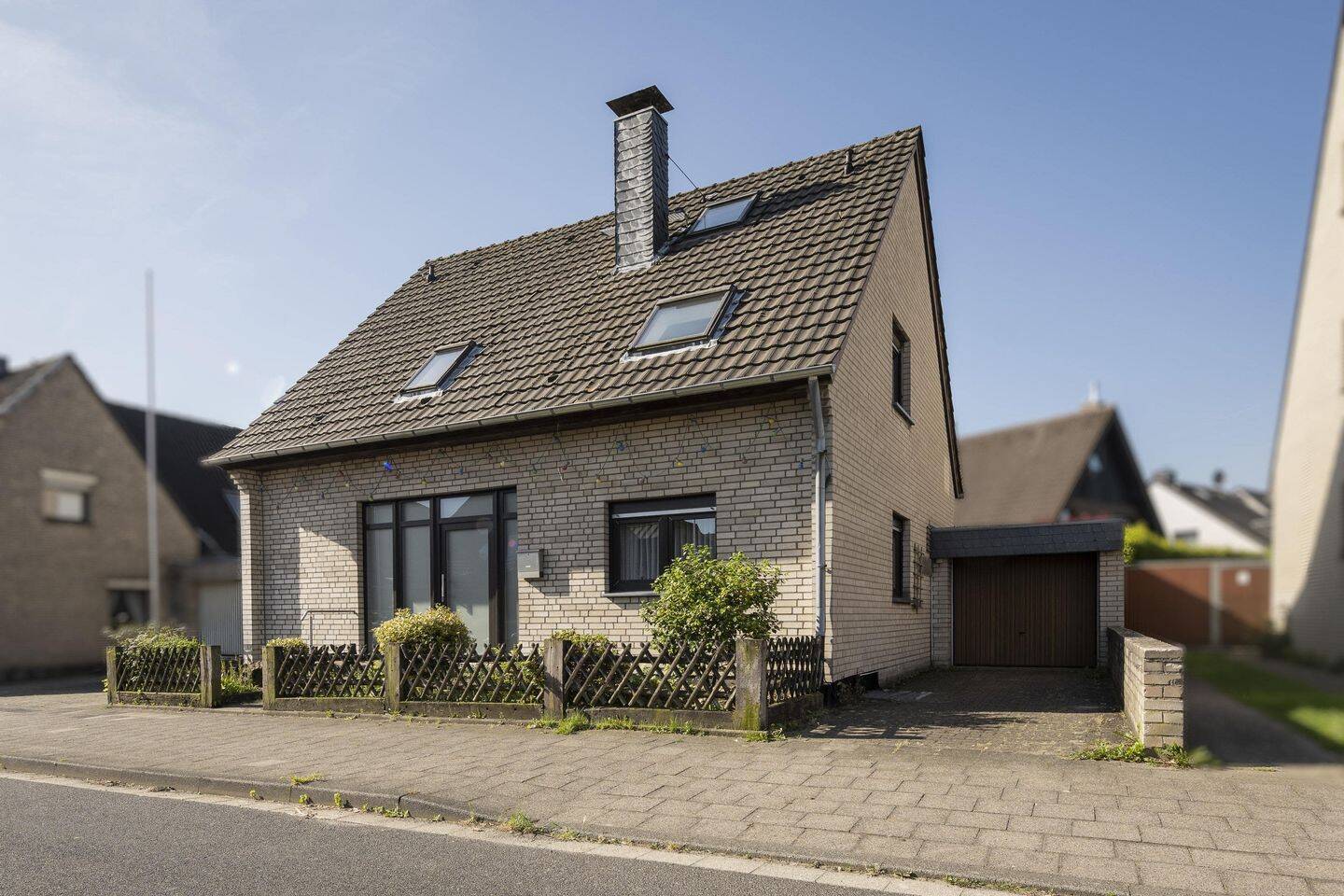 Einfamilienhaus zum Kauf – pohled 2