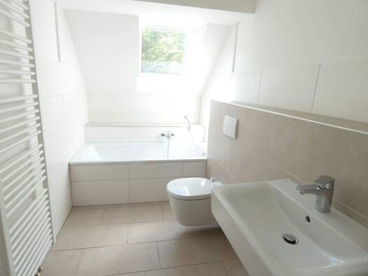 Wohnung zur Miete 733 € 3 Zimmer 78 m² 2. Geschoss frei ab 01.04.2026 Overrathstr. 2 Frohnhausen Essen 45144