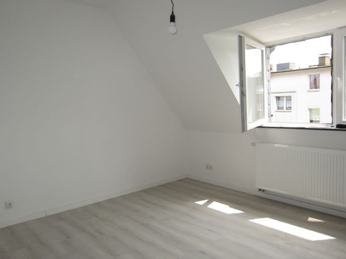 Wohnung zur Miete 580 € 3 Zimmer 65 m²<br/>Wohnfläche 3.<br/>Geschoss ab sofort<br/>Verfügbarkeit Oberhausener Str. 173 Styrum - Nord Mülheim an der Ruhr 45476