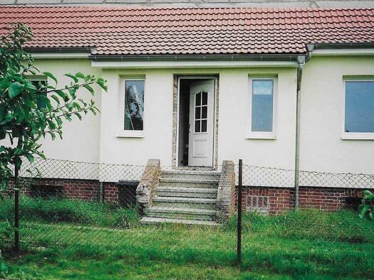 Einfamilienhaus zum Kauf 250.000 € 3 Zimmer 100 m² 1.354 m² Grundstück Gartenstraße 14 Tremmen Ketzin/Havel 14669
