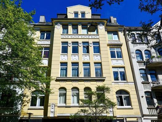 Stadthaus zum Kauf 1.700.000 € 56 Zimmer 1.398,8 m² 341 m² Grundstück Mitte Bremerhaven 27568