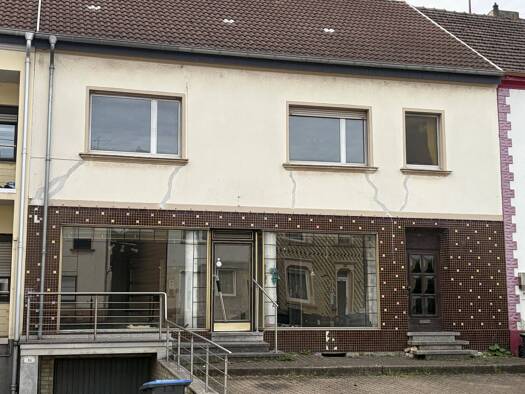Mehrfamilienhaus zum Kauf 170.000 € 12 Zimmer 254 m² 738 m² Grundstück Hülzweiler Schwalbach 66773