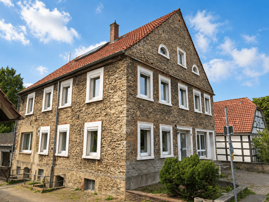 Mehrfamilienhaus zum Kauf als Kapitalanlage geeignet 260.000 € 10 Zimmer 213 m² 1.108 m² Grundstück Salzuflener Straße 36 Valdorf Vlotho 32602