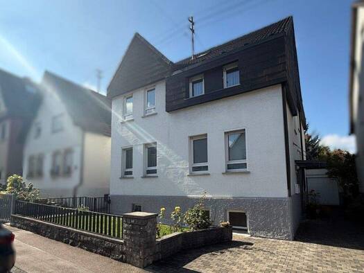 Mehrfamilienhaus zum Kauf 795.000 € 10 Zimmer 200 m² 241 m² Grundstück frei ab 01.01.2026 Fellbach 70734