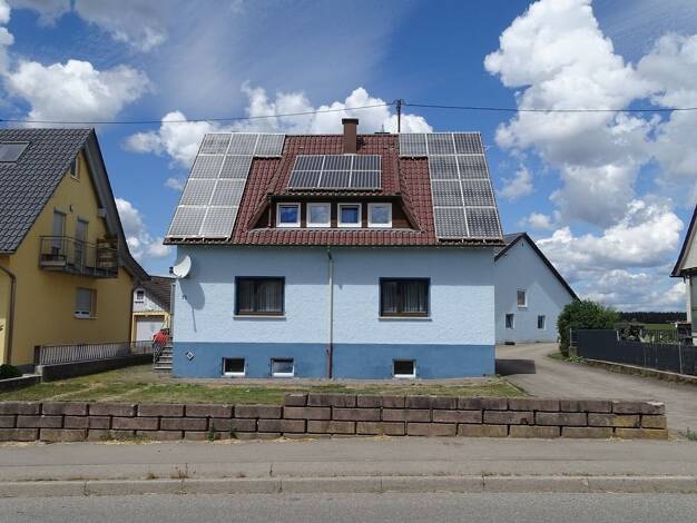 Einfamilienhaus zum Kauf 230.000 € 6 Zimmer 128 m² 500 m² Grundstück Locherhof Eschbronn 78664