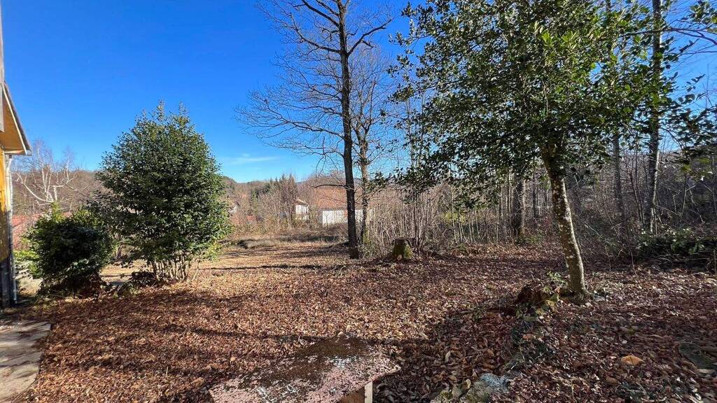 Einfamilienhaus zum Kauf 140.000 € 9 Zimmer 340 m² 4.500 m² Grundstück frei ab sofort SASSELLO 17046