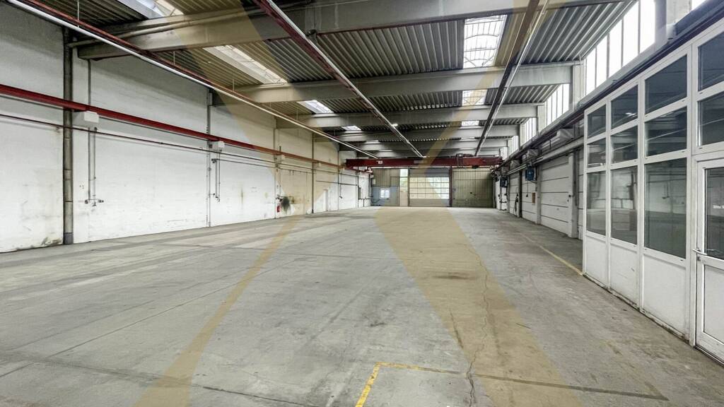 Halle/Industriefläche zur Miete 32.122 € 3.144 m² Lagerfläche Ansfelden 4053
