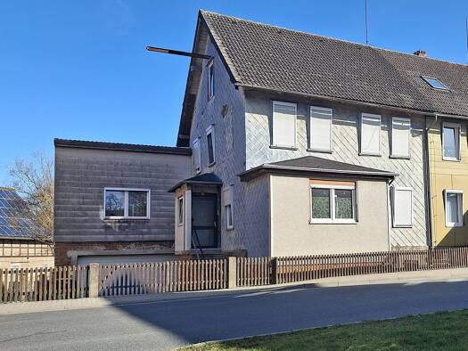 Mehrfamilienhaus zum Kauf provisionsfrei 53.000 € 7 Zimmer 173 m² 311 m² Grundstück Groß Döhren Liebenburg 38704