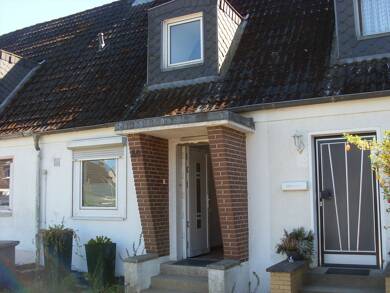 Haus zum Kauf 89.500 € 4 Zimmer 49 m² 390 m² Grundstück Samlandstr. 89 Alt-Kücknitz / Dummersdorf / Roter Hahn Lübeck 23569