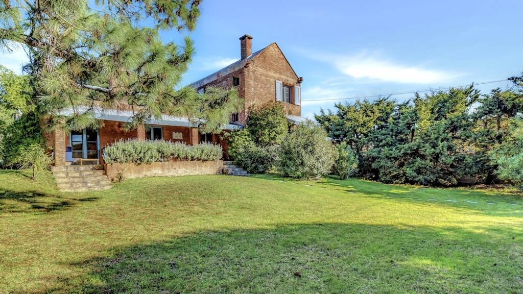 Einfamilienhaus zum Kauf 585.000 $ 10 Zimmer 197 m² 680 m² Grundstück Punta del Este 20100