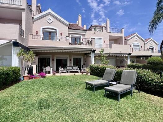 Doppelhaushälfte zum Kauf 815.000 € 3 Zimmer 180 m² Estepona 35308