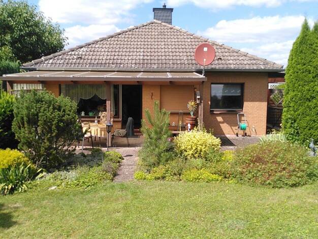Einfamilienhaus zum Kauf provisionsfrei 230.000 € 5 Zimmer 127,7 m² 885 m² Grundstück Northeim Northeim 37154