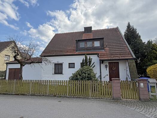 Einfamilienhaus zum Kauf 340.000 € 4 Zimmer 119,2 m² 569 m² Grundstück Altötting 84503
