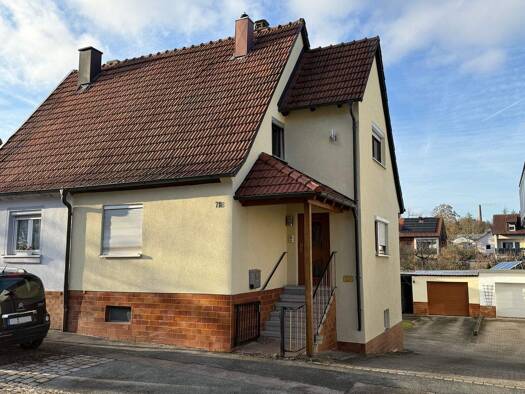 Doppelhaushälfte zum Kauf 229.000 € 5 Zimmer 80 m² 415 m² Grundstück frei ab sofort Ansbach 91522