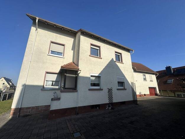 Einfamilienhaus zum Kauf 379.000 € 7 Zimmer 161,3 m² 581 m² Grundstück Großwallstadt 63868