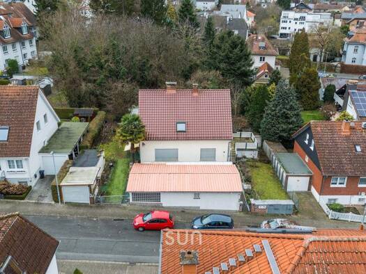 Einfamilienhaus zum Kauf 699.000 € 9 Zimmer 214 m² 607 m² Grundstück Friedrichsdorf 61381
