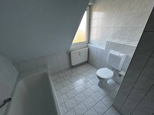 Wohnung zum Kauf provisionsfrei 126.000 € 5 Zimmer 123 m² frei ab sofort Hubstraße Neuendettelsau 91564