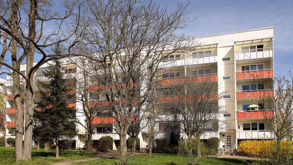 Wohnung zur Miete 371 € 3 Zimmer 62,9 m² 5. Geschoss Koszaliner Str. 31 Oststadt Neubrandenburg 17036