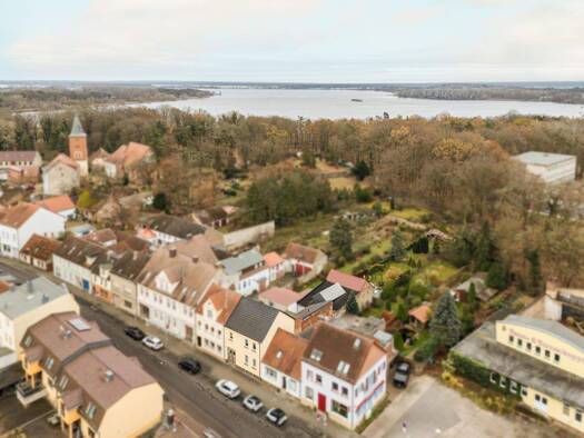 Reihenmittelhaus zum Kauf 399.000 € 6 Zimmer 170 m² 815 m² Grundstück Plaue Brandenburg an der Havel 14774