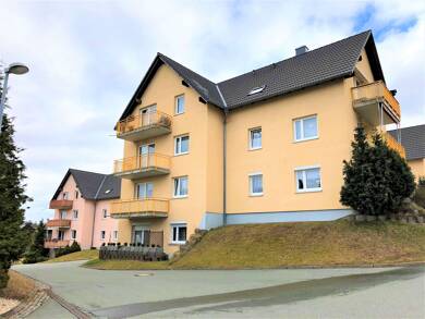 Mehrfamilienhaus zum Kauf als Kapitalanlage geeignet 3.100.000 € 2.268 m² 2.950 m² Grundstück Lugau Lugau 09385