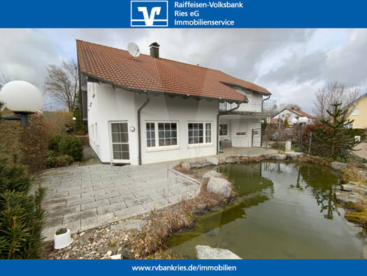 Haus zum Kauf 439.000 € 8 Zimmer 240 m² 659 m² Grundstück Dirgenheim Kirchheim am Ries / Dirgenheim 73467