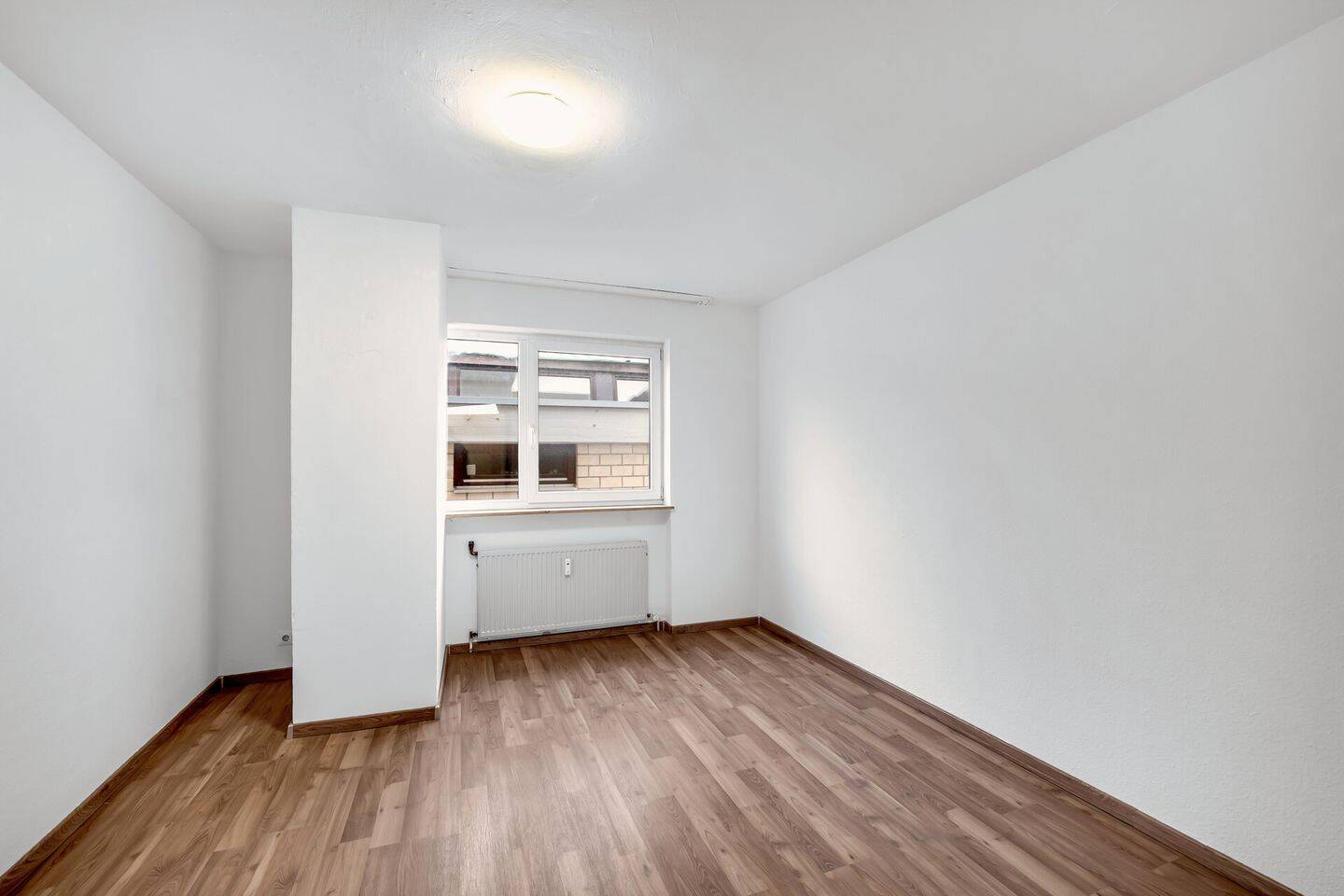 Immobilie in Kirchberg an der Jagst - Großzügige 5-Zimmer-Wohnung mit viel Potenzial - Kirchberg/Jagst - Bild 1