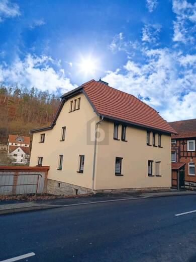 Mehrfamilienhaus zum Kauf 365.000 € 8 Zimmer 205 m² 382 m² Grundstück Meiningen Meiningen 98617