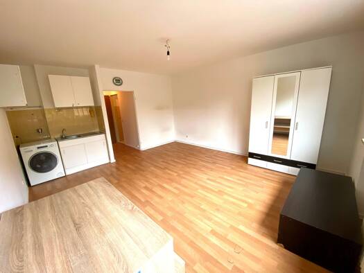 Studio zur Miete 550 € 1 Zimmer 30 m² 2. Geschoss frei ab sofort Adam-Klein-Straße 15 Gostenhof Nürnberg 90429