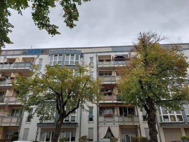 Wohnung zum Kauf 126.000 € 1 Zimmer 42,5 m² frei ab sofort Anton-Zickmantel-Straße 38a Großzschocher Leipzig 04249