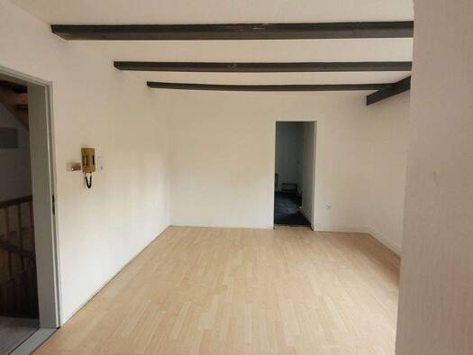 Haus zum Kauf 398.000 € 8 Zimmer 202,7 m² 100 m² Grundstück Adelsdorf 91325