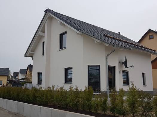 Einfamilienhaus zum Kauf provisionsfrei 329.170 € 5 Zimmer 105 m² 693 m² Grundstück Am Kirschberg Westewitz Großweitzschen 04720