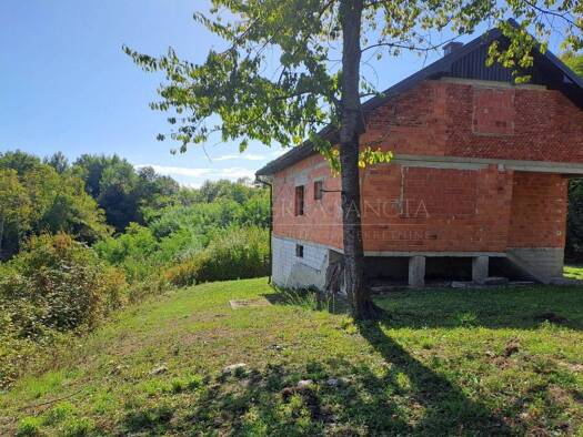 Einfamilienhaus zum Kauf 27.000 € 3 Zimmer 180 m² Vrginmost 44410