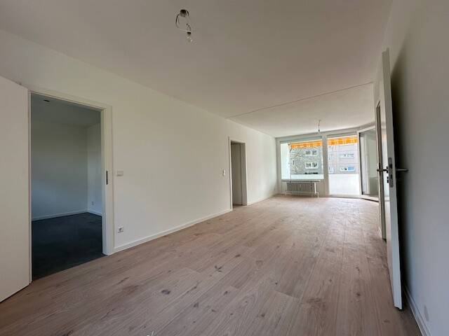 Lichtdurchflutete, renovierte 3-Zimmer-Wohnung – Straße nicht freigegeben, 90473 Nürnberg – Vorschaubild 2