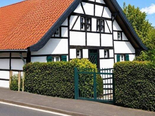 Immobilie zum Kauf provisionsfrei 849.000 € 8 Zimmer 289,4 m² 2.016 m² Grundstück frei ab sofort Rasseln Mönchengladbach 41169