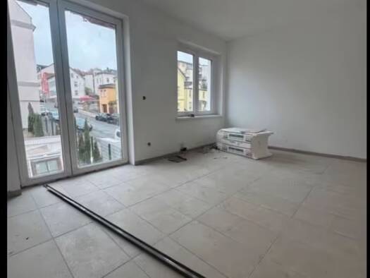 Wohnung zur Miete 550 € 3 Zimmer 80 m² Geschoss 2/3 frei ab sofort Ostviertel Gera 07546