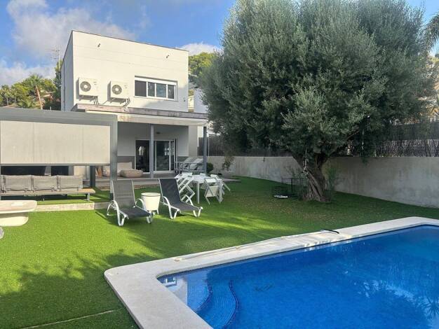 Villa zum Kauf provisionsfrei 525.000 € 8 Zimmer 254 m² 475 m² Grundstück Benicàssim / Benicasim 12560