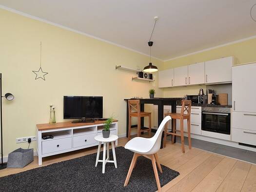 Wohnung zur Miete Wohnen auf Zeit 845 € 1 Zimmer 35 m² frei ab sofort Güntersleben 97261