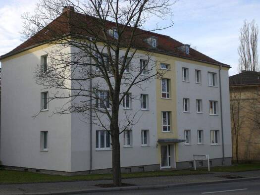 Wohnung zur Miete 298 € 2 Zimmer 49,2 m² EG frei ab 01.05.2026 Straße des Bergmanns 84 Innenstadt Gera 07546