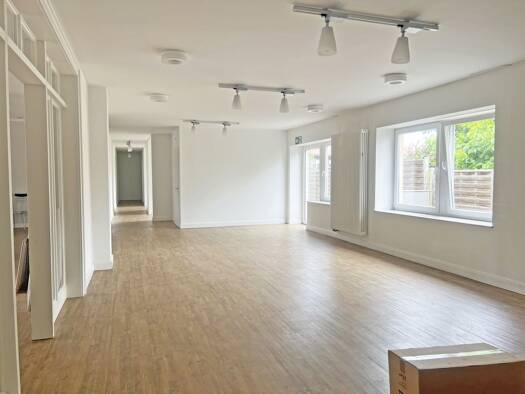Praxisfläche zur Miete 2.200 € 6 Zimmer 220 m² Bürofläche Rehme Bad Oeynhausen 32547