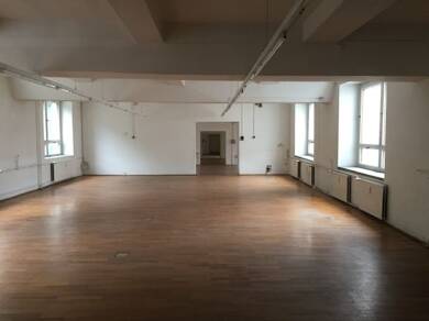 Bürofläche zur Miete provisionsfrei 620 € 329 m² Bürofläche Falkensteiner Str. 2-4 Auerbach Auerbach 08209