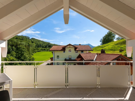 Wohnung zur Miete 1.100 € 2 Zimmer 64 m² Siegsdorf Siegsdorf 83313
