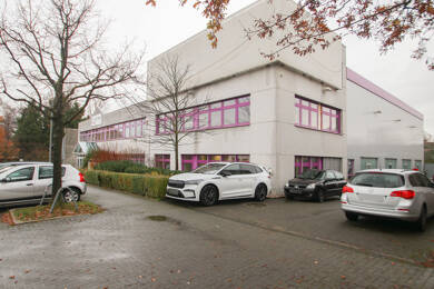 Bürofläche zur Miete provisionsfrei 7,50 € 171 m² Bürofläche teilbar ab 70 m² Innenstadt 66 Hilden 40724