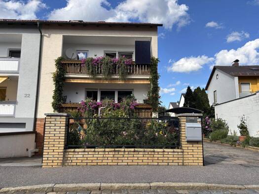 Doppelhaushälfte zum Kauf 299.000 € 5 Zimmer 150 m² 449 m² Grundstück Schwandorf 92421