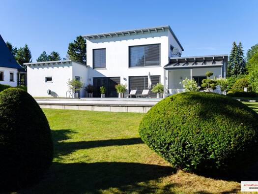 Villa zum Kauf 5,5 Zimmer 168 m² 967 m² Grundstück frei ab 01.02.2026 Glösa-Draisdorf Chemnitz 09114