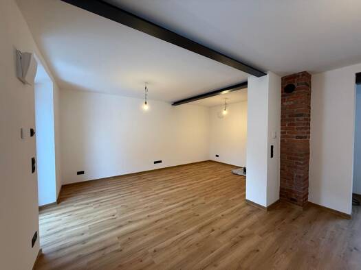 Wohnung zur Miete 950 € 3 Zimmer 95 m² Geschoss EG/2 frei ab sofort Lichtenfels 96215